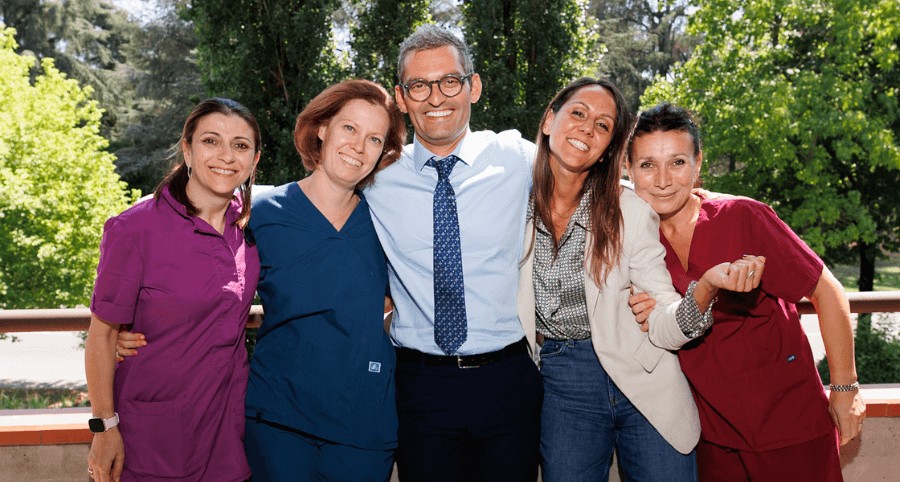 La Costruzione di una Squadra di Collaboratori Dentisti: Un Ingrediente Essenziale per il Successo nel Mondo Odontoiatrico